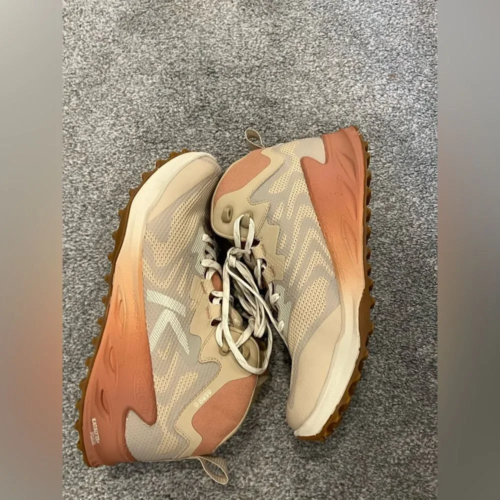Keen comfortable shoes